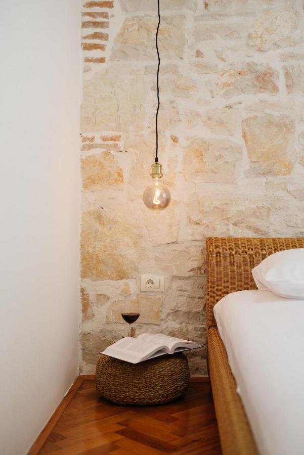 Pula City Apartment With Private Parking Free Exterior photo